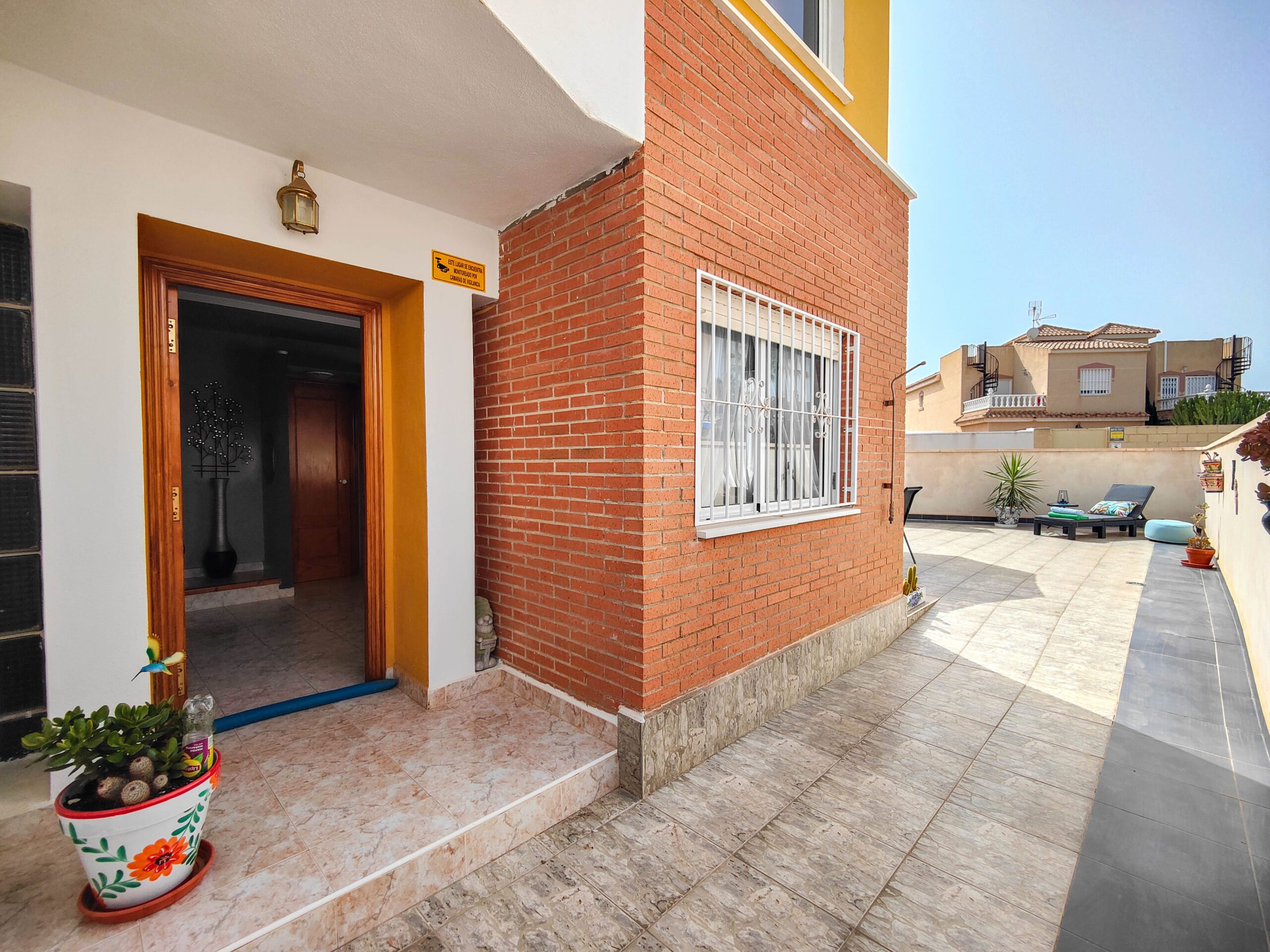For sale - 3 Bedroom 2 Bathroom Town House in Orihuela Costa - Costa Blanca  - Alicante