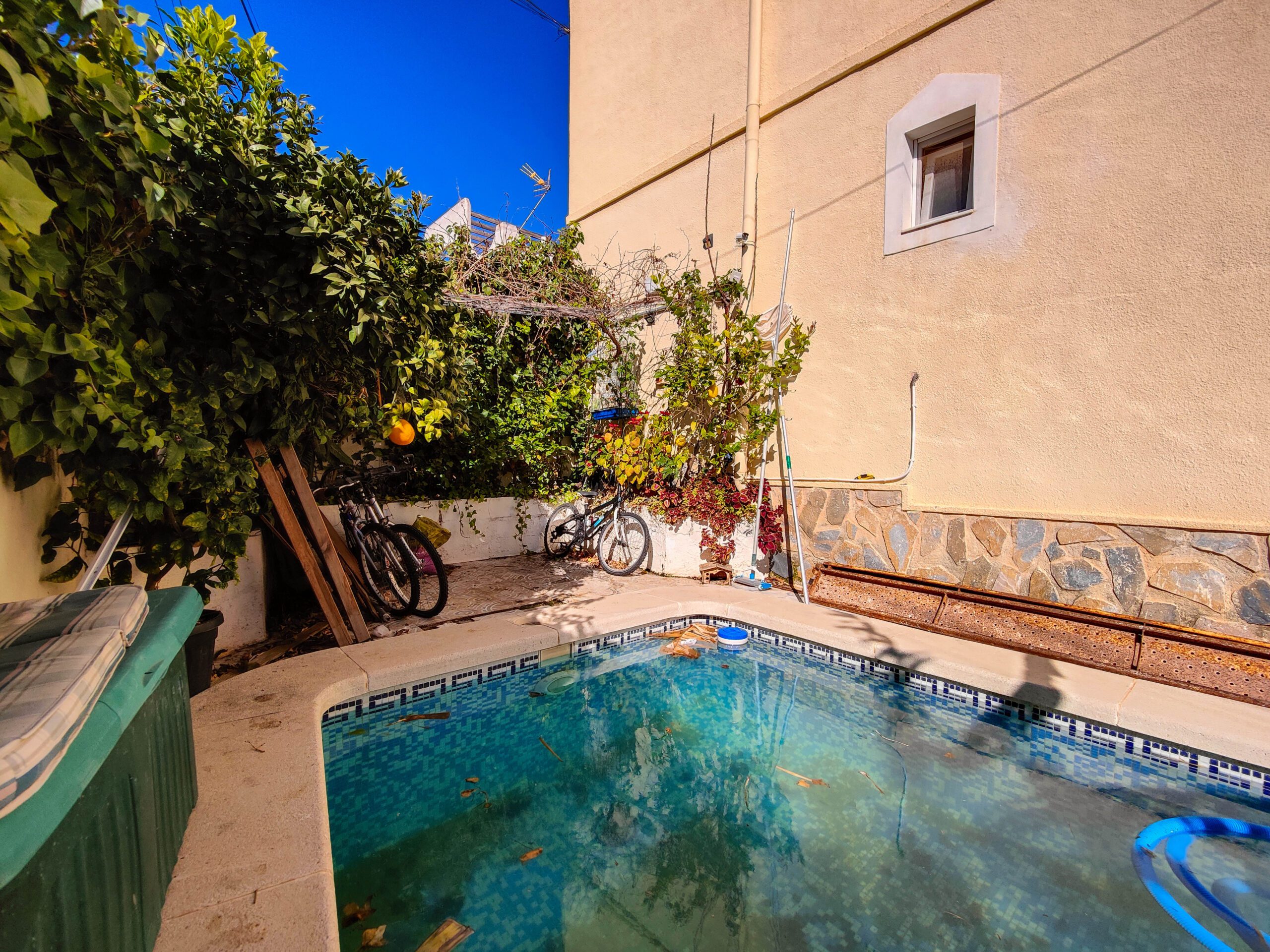 For sale - 4 Bedroom 2 Bathroom Town House in San Miguel de Salinas - Inland  - Alicante