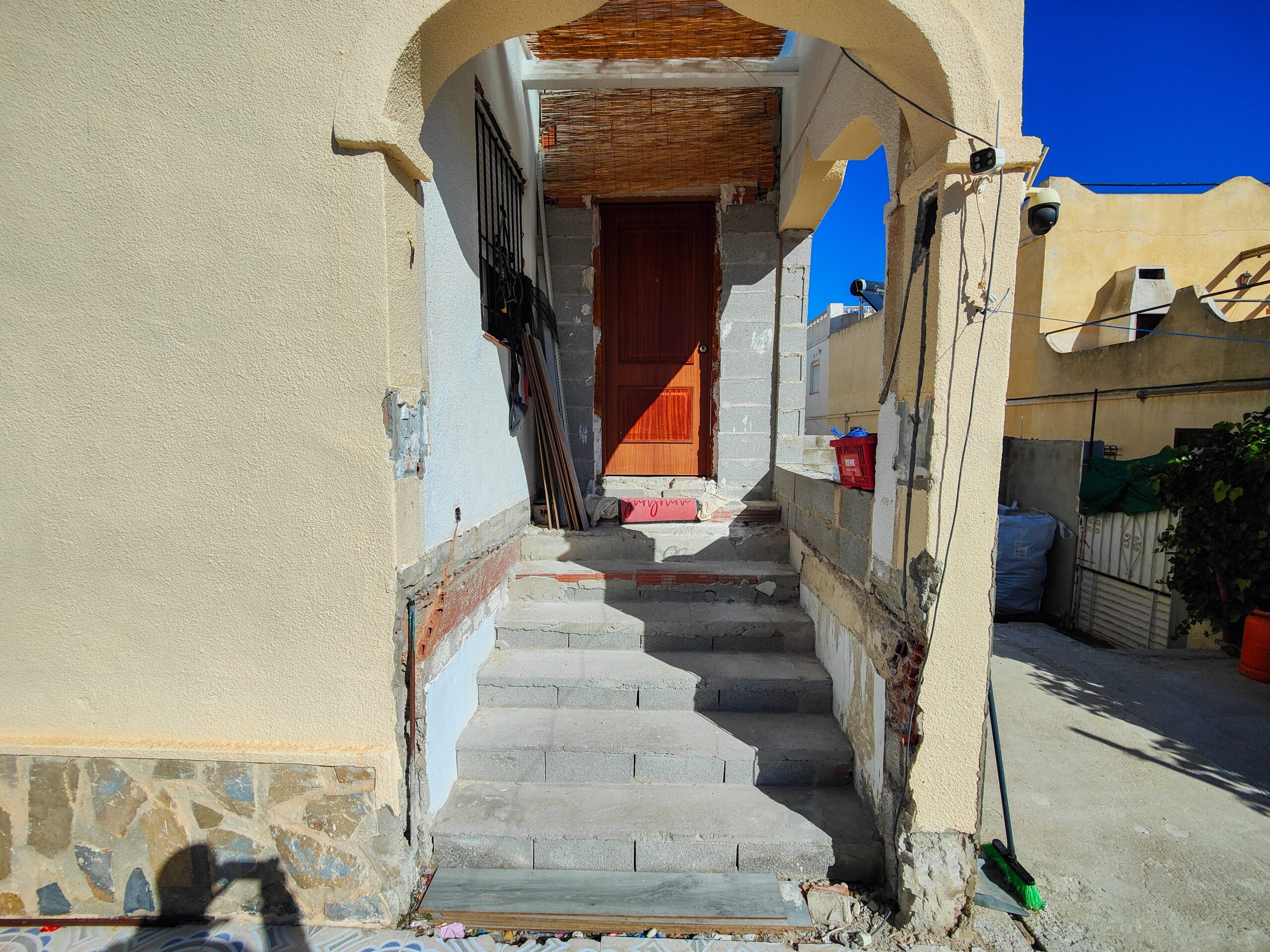 For sale - 4 Bedroom 2 Bathroom Town House in San Miguel de Salinas - Inland  - Alicante