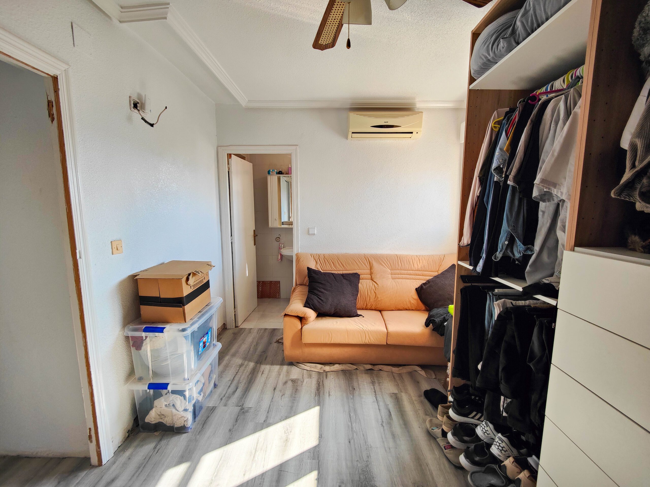 For sale - 4 Bedroom 2 Bathroom Town House in San Miguel de Salinas - Inland  - Alicante