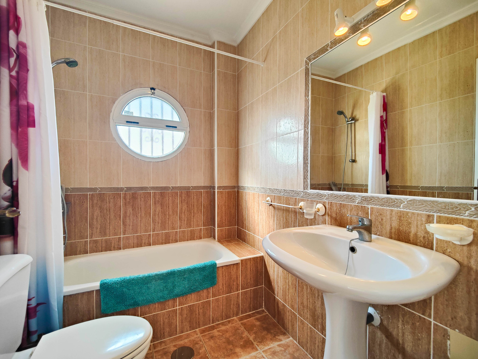 For sale - 3 Bedroom 2 Bathroom Town House in Orihuela Costa - Costa Blanca  - Alicante