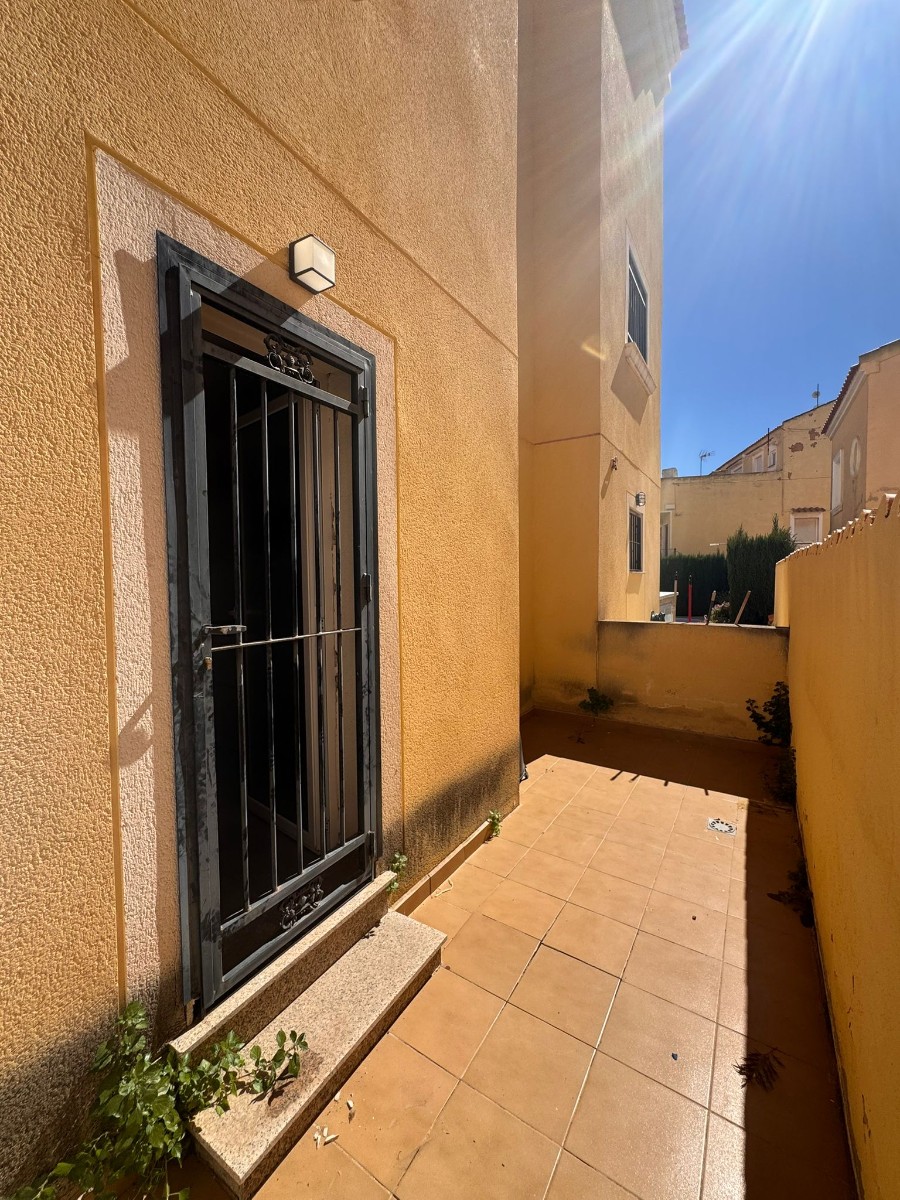 For sale - 3 Bedroom 2 Bathroom Town House in Campoamor - Costa Blanca  - Alicante
