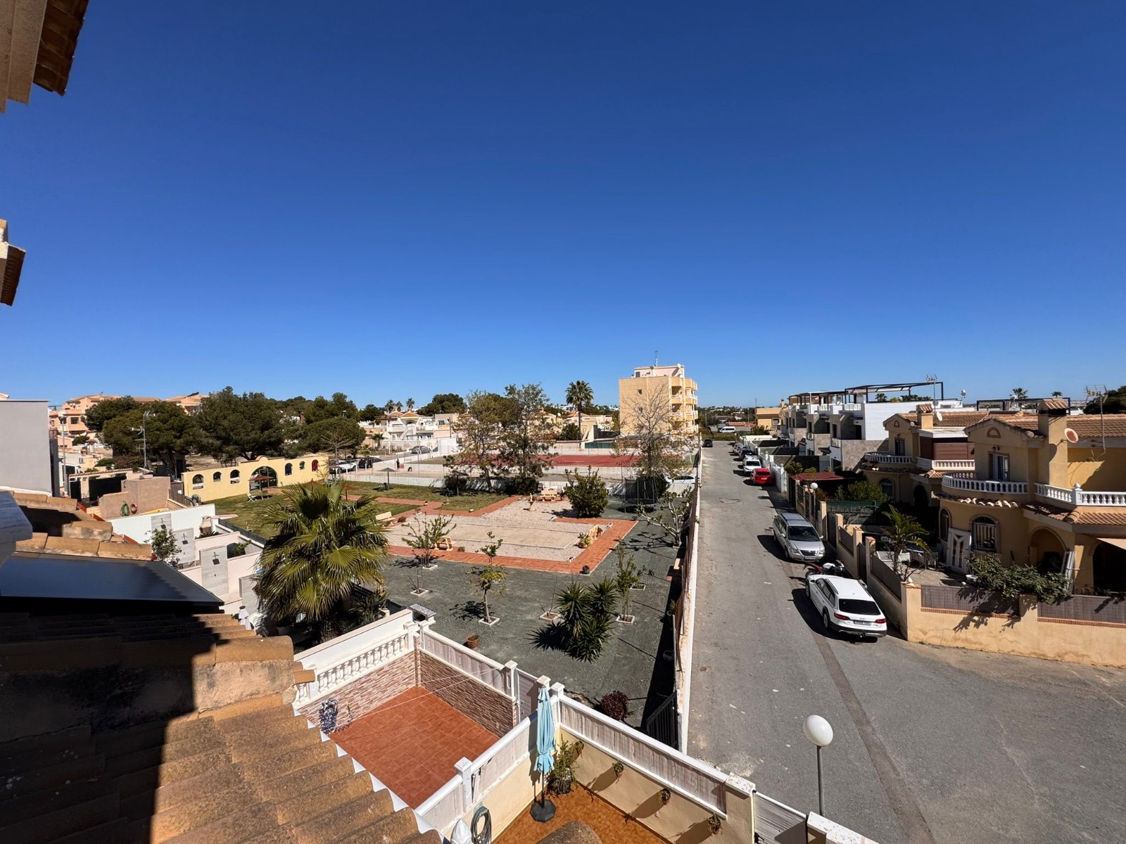For sale - 3 Bedroom 2 Bathroom Town House in Campoamor - Costa Blanca  - Alicante
