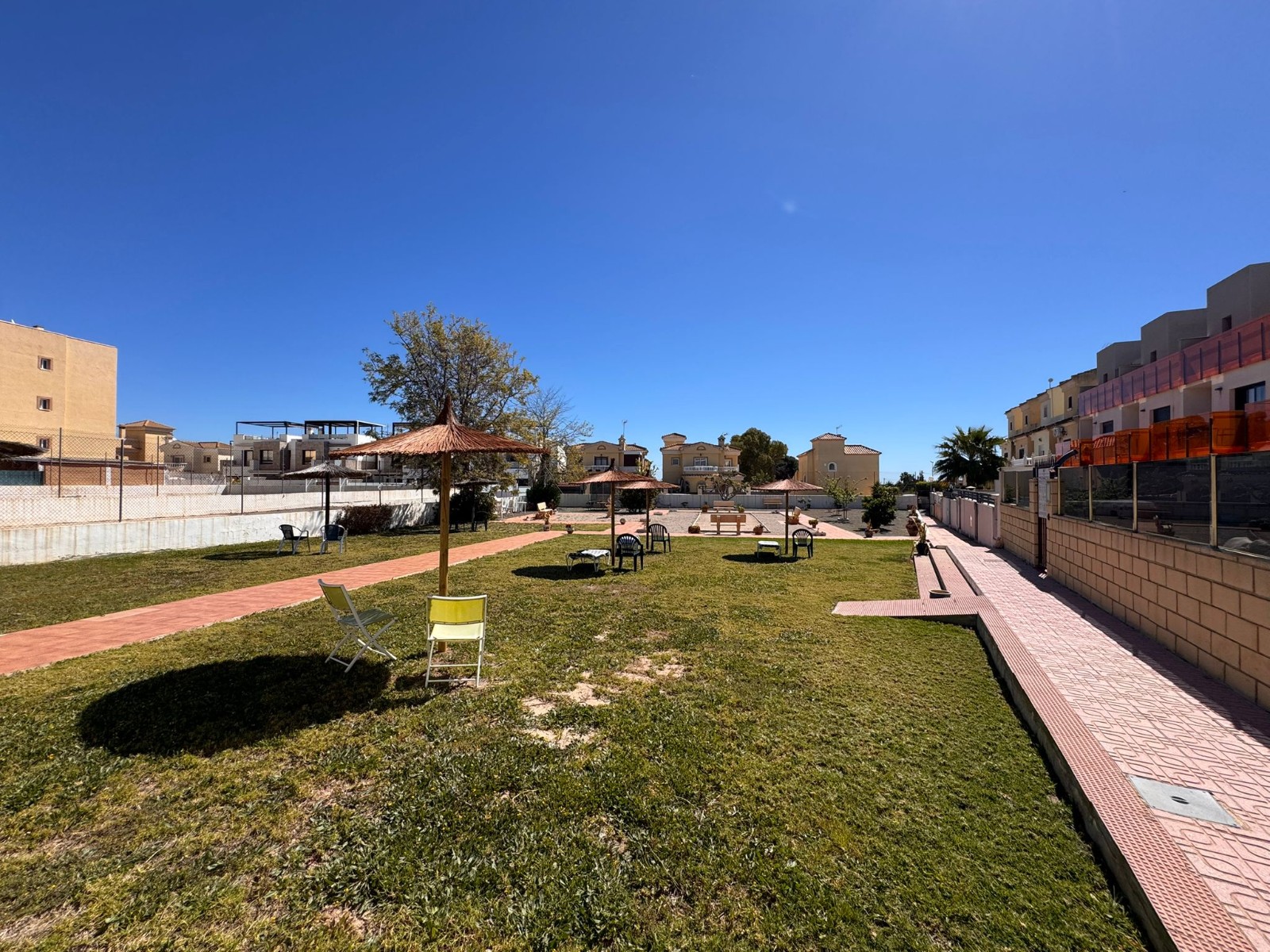 For sale - 3 Bedroom 2 Bathroom Town House in Campoamor - Costa Blanca  - Alicante