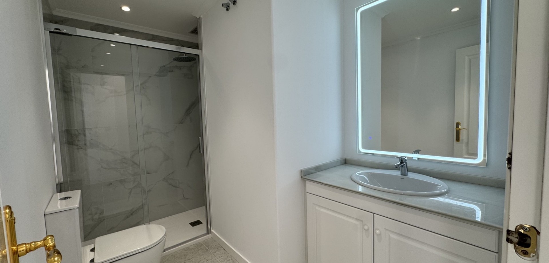 For sale - 2 Bedroom 2 Bathroom Apartment in Orihuela Costa - Costa Blanca  - Alicante