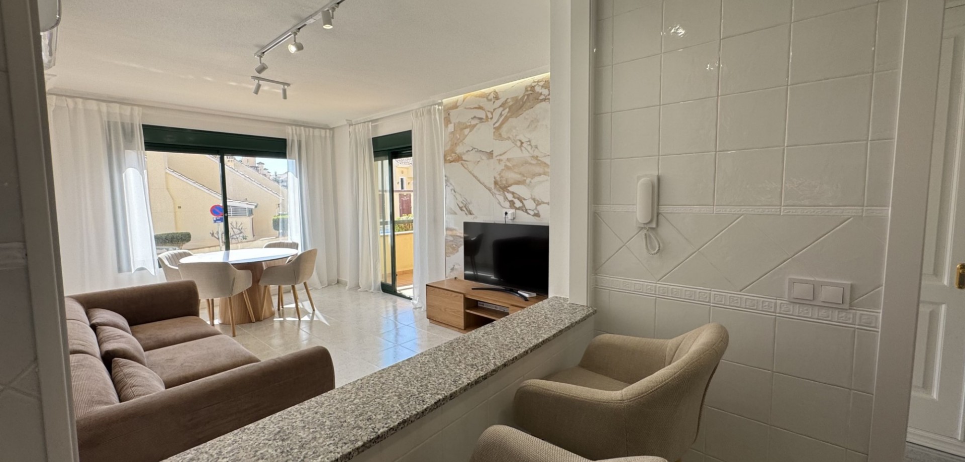 For sale - 2 Bedroom 2 Bathroom Apartment in Orihuela Costa - Costa Blanca  - Alicante