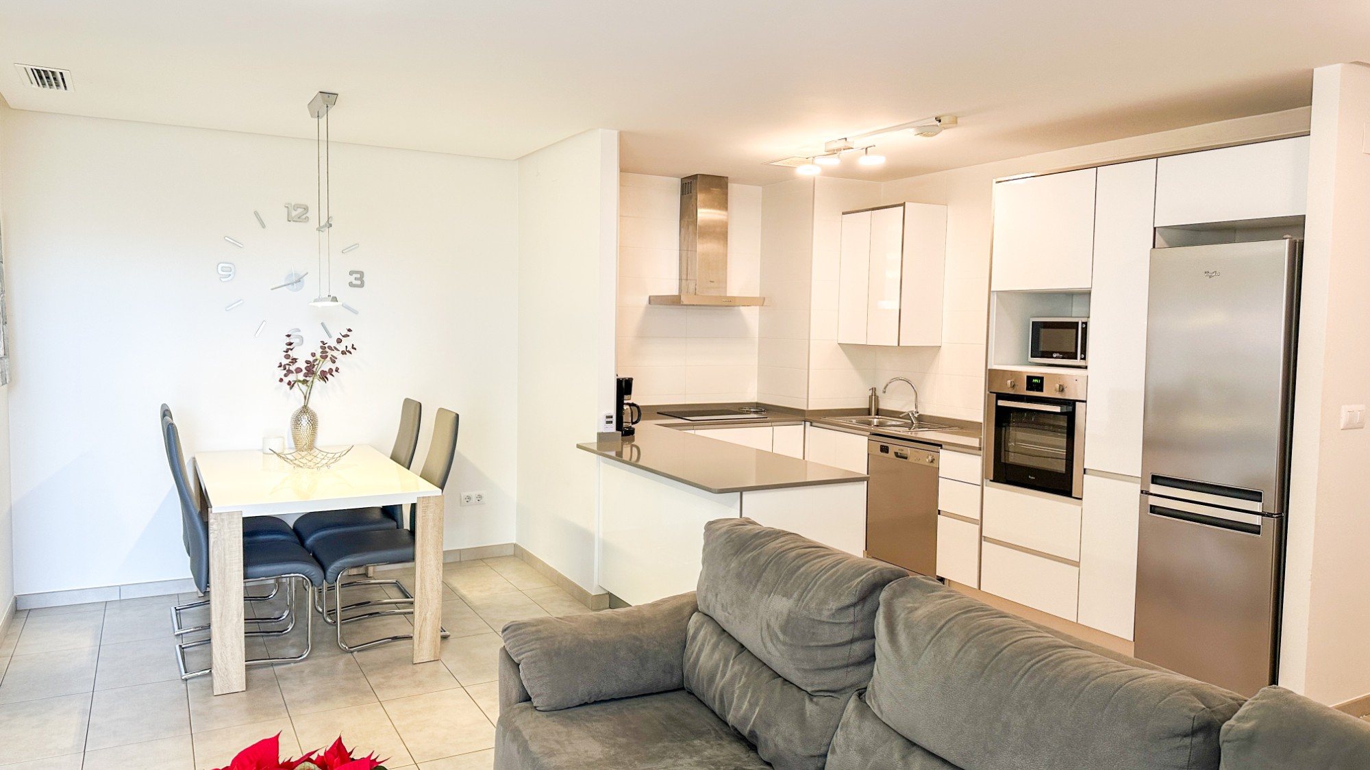 For sale - 2 Bedroom 2 Bathroom Apartment in Orihuela Costa - Costa Blanca  - Alicante