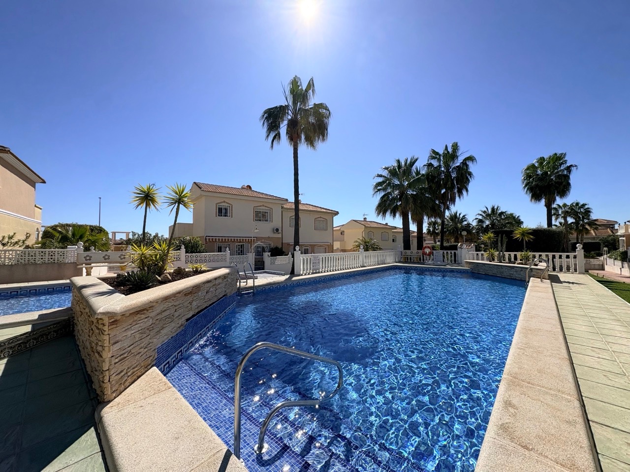 For sale - 2 Bedroom 1 Bathroom Town House in Rojales - Inland  - Alicante