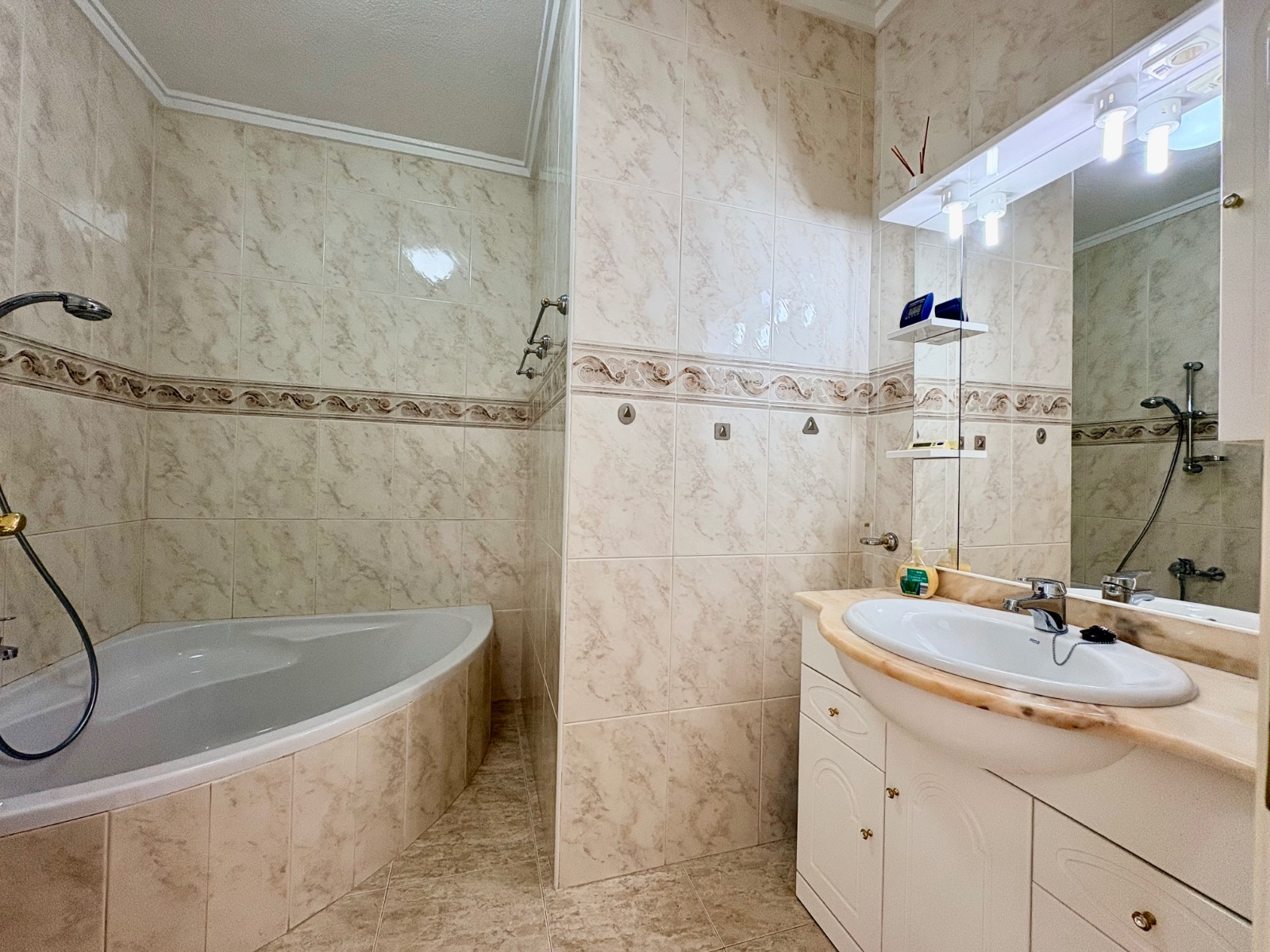 For sale - 2 Bedroom 1 Bathroom Town House in Ciudad Quesada - Inland  - Alicante