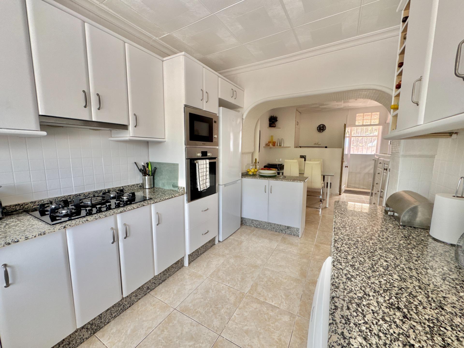 For sale - 7 Bedroom 5 Bathroom Villa in Dolores - Comunidad Valenciana  - Alicante