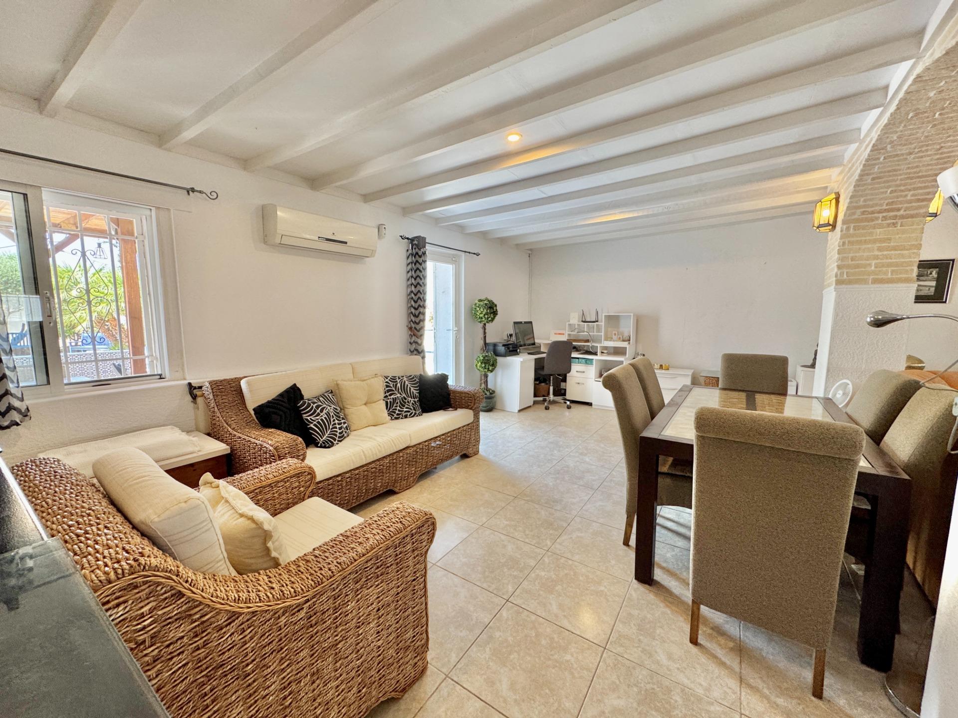 For sale - 7 Bedroom 5 Bathroom Villa in Dolores - Comunidad Valenciana  - Alicante