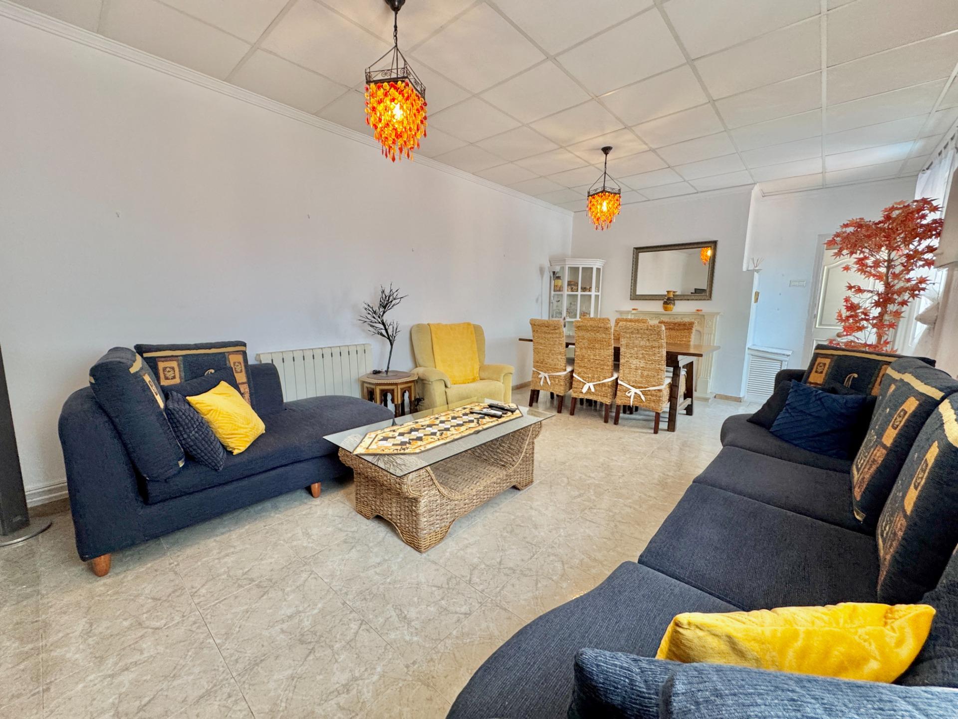 For sale - 7 Bedroom 5 Bathroom Villa in Dolores - Comunidad Valenciana  - Alicante