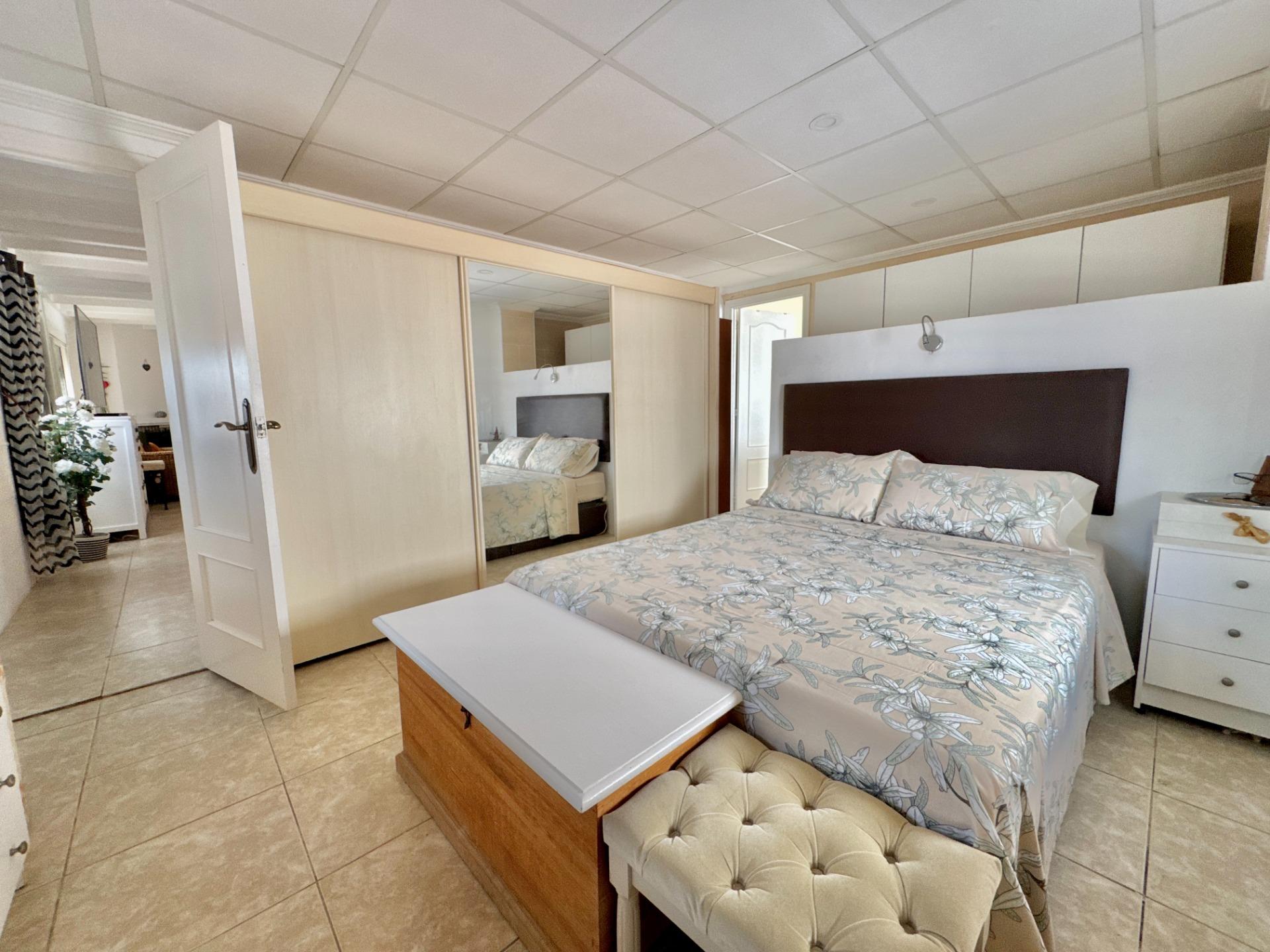 For sale - 7 Bedroom 5 Bathroom Villa in Dolores - Comunidad Valenciana  - Alicante