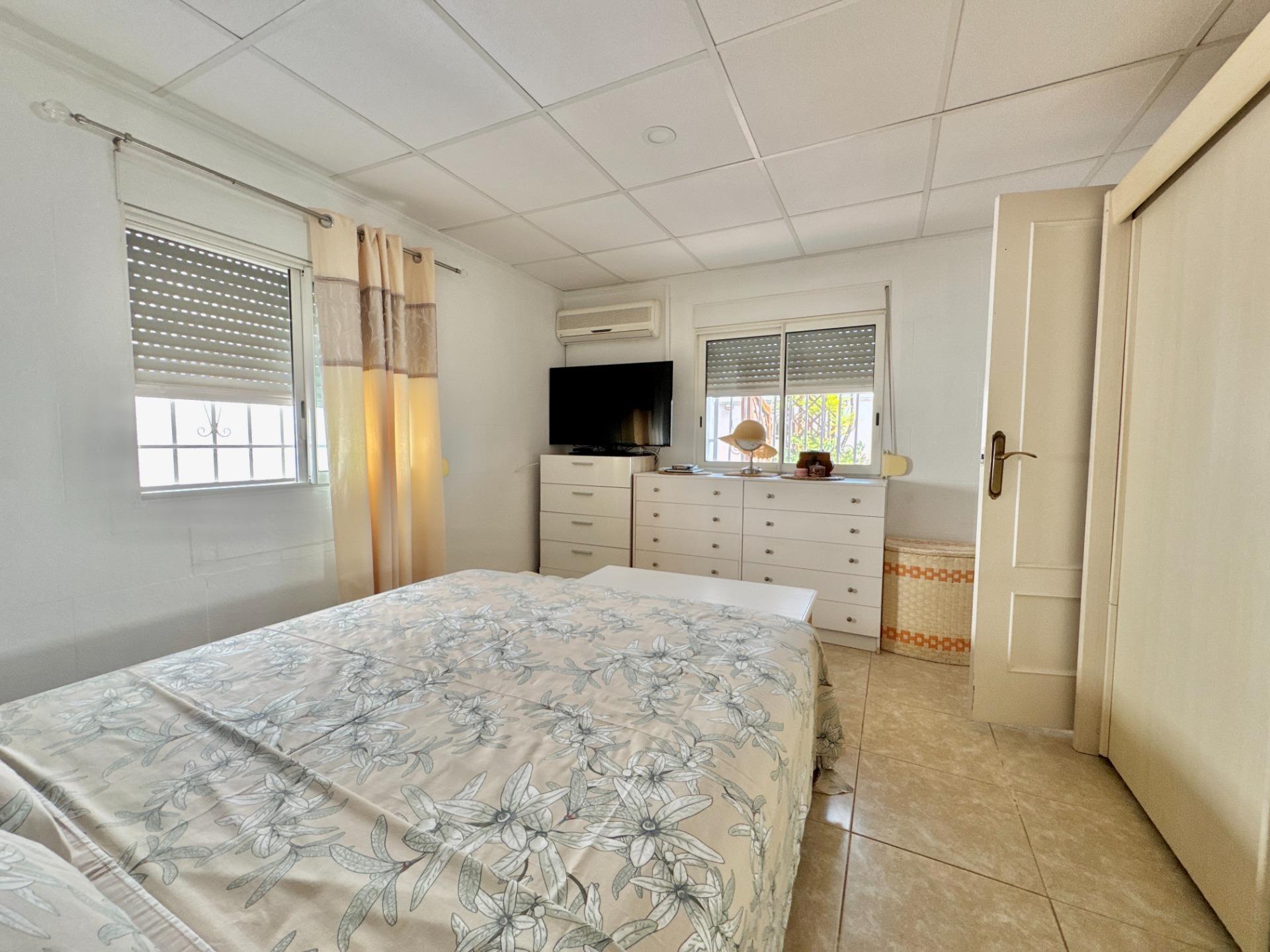 For sale - 7 Bedroom 5 Bathroom Villa in Dolores - Comunidad Valenciana  - Alicante