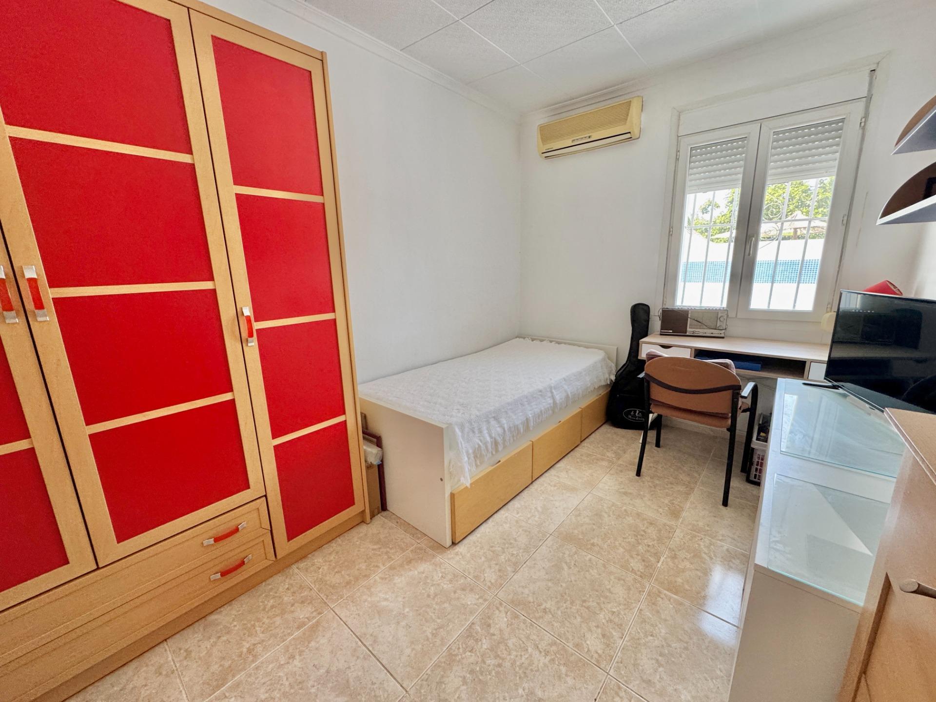 For sale - 7 Bedroom 5 Bathroom Villa in Dolores - Comunidad Valenciana  - Alicante