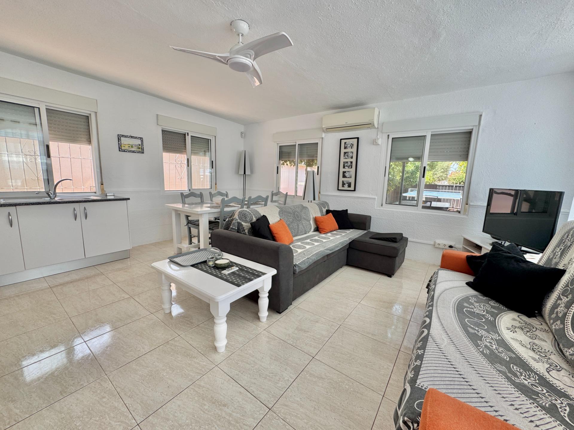 For sale - 7 Bedroom 5 Bathroom Villa in Dolores - Comunidad Valenciana  - Alicante