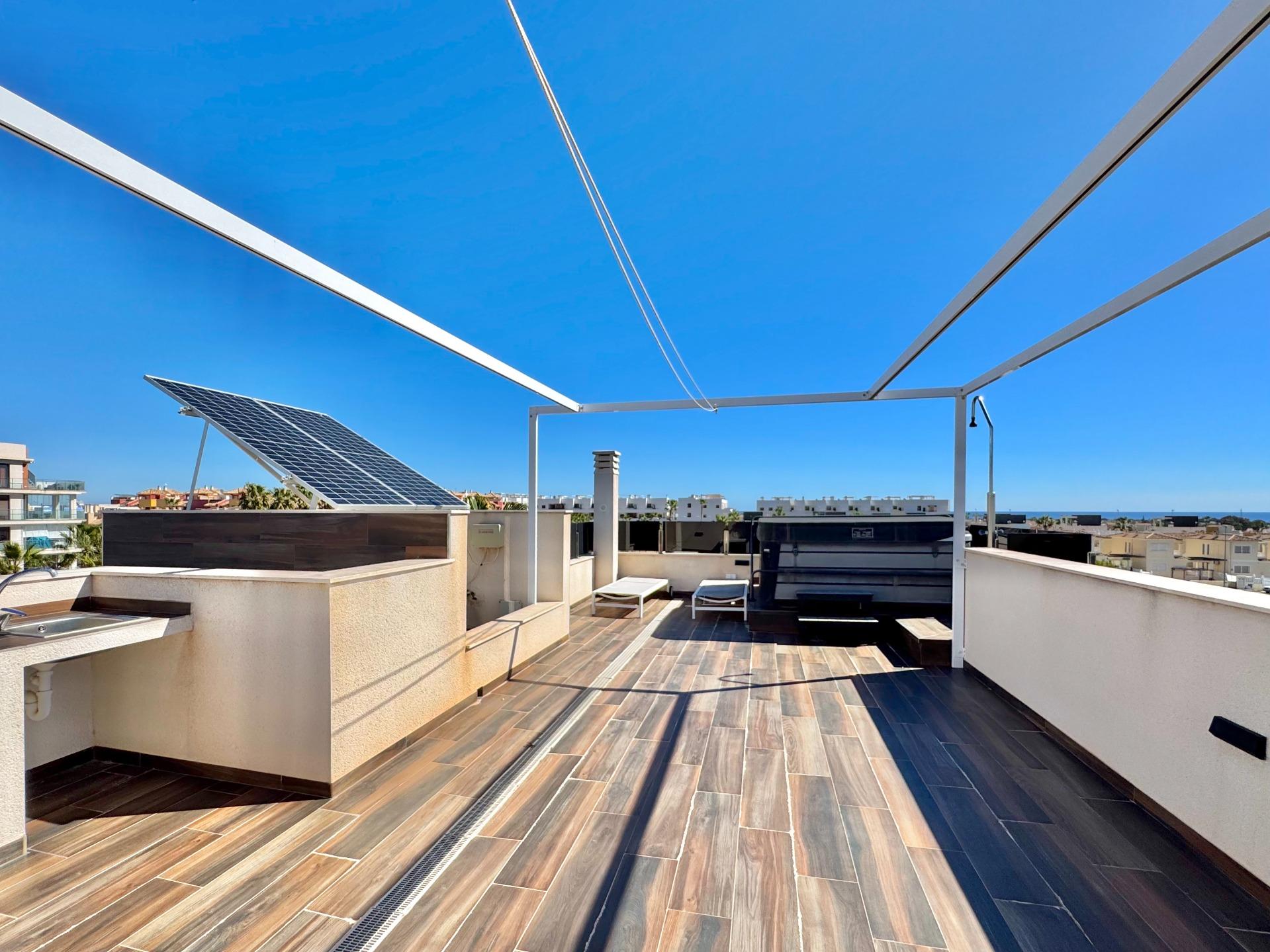 For sale - 4 Bedroom 4 Bathroom Villa in Orihuela Costa - Lomas De Cabo Roig  - Alicante