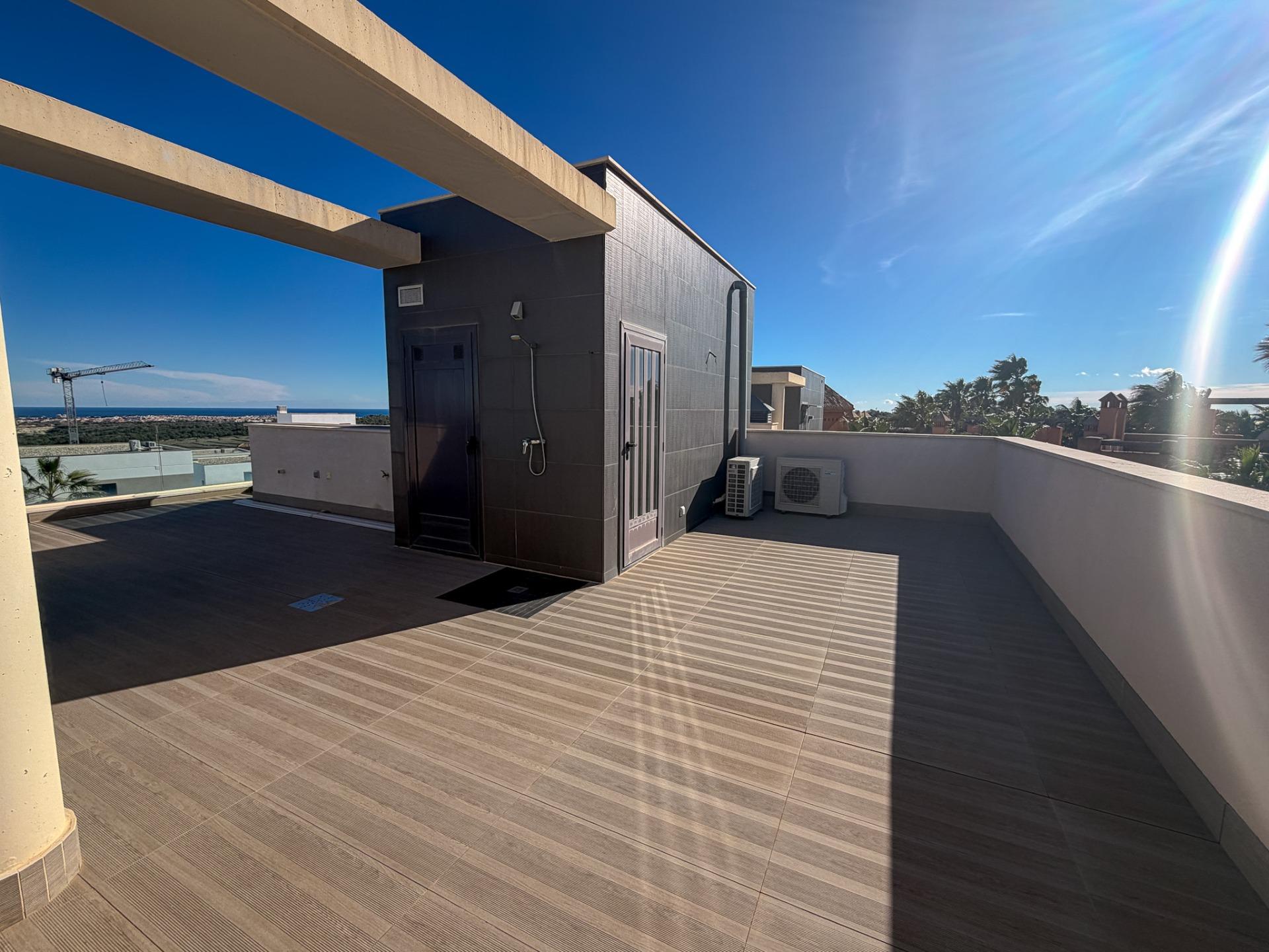 For sale - 4 Bedroom 3 Bathroom Villa in San Miguel de Salinas - Bellavista  - Alicante