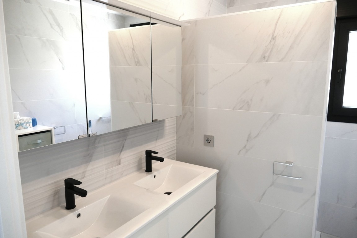 For sale - 4 Bedroom 2 Bathroom Villa in Benijofar - Costa Blanca  - Alicante