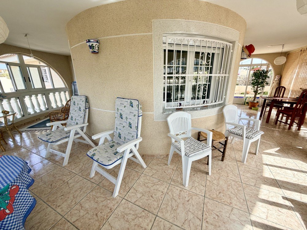 For sale - 5 Bedroom 3 Bathroom Villa in Ciudad Quesada - Costa Blanca  - Alicante