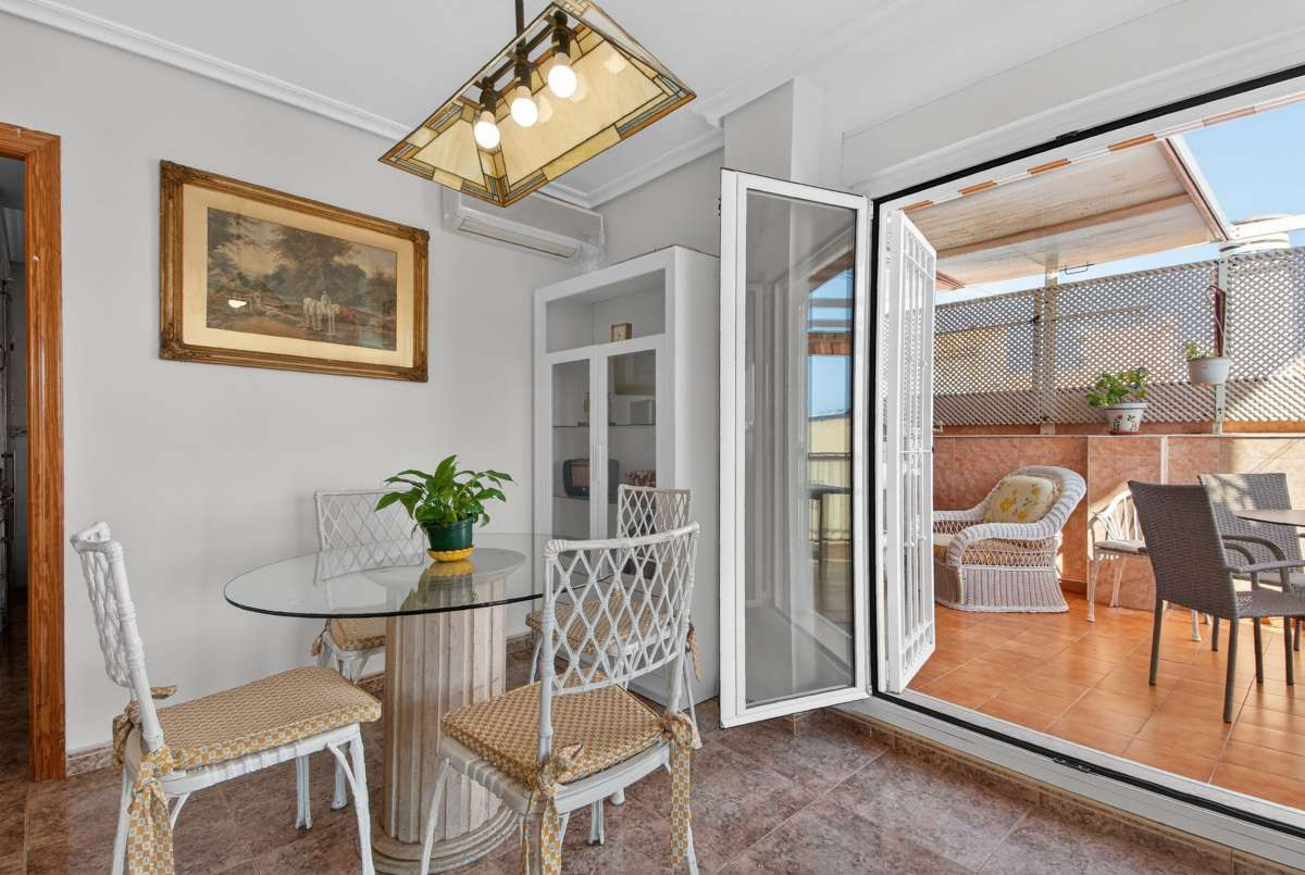 For sale - 2 Bedroom 2 Bathroom Apartment - Middle Floor Apartment in San Pedro del Pinatar - Lo Pagan  - Murcia