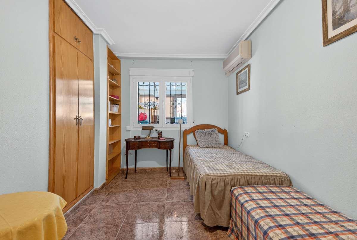 For sale - 2 Bedroom 2 Bathroom Apartment - Middle Floor Apartment in San Pedro del Pinatar - Lo Pagan  - Murcia