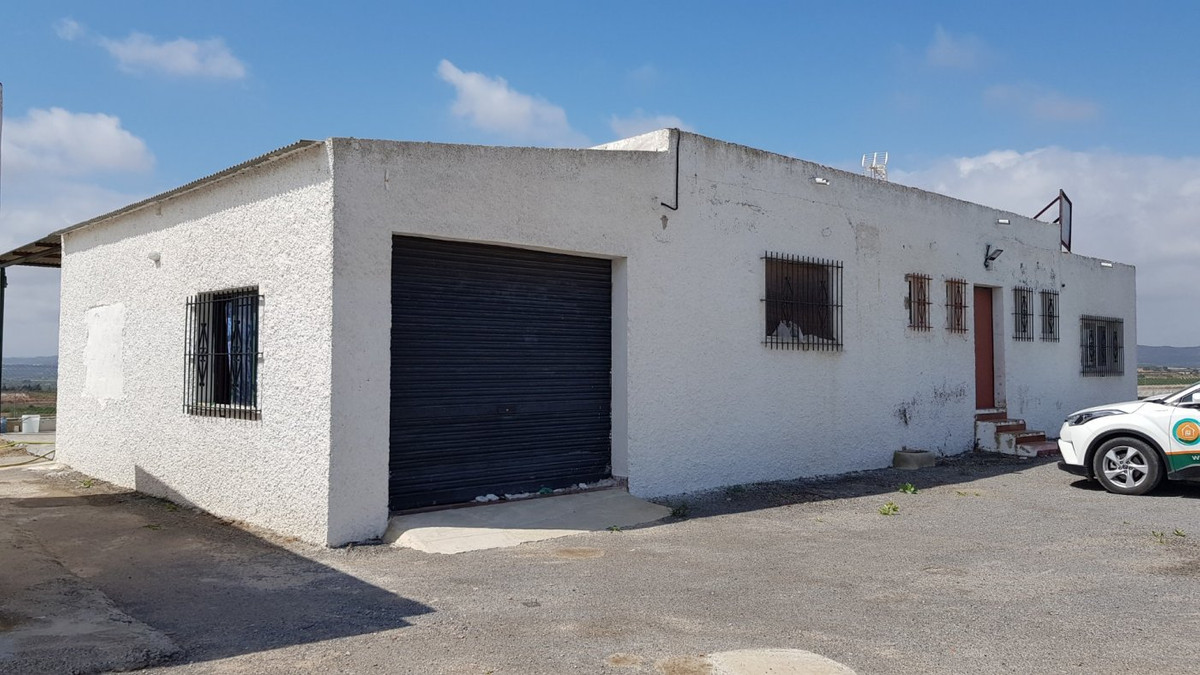 For sale - 2 Bedroom 2 Bathroom House - Finca - Cortijo in Los Montesinos - Los Montesinos Centro  - Alicante