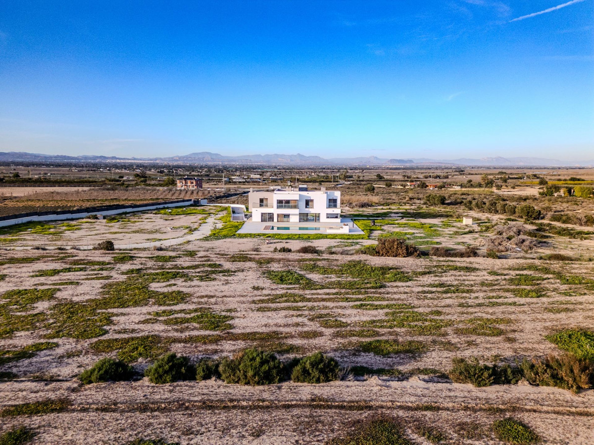 For sale - 5 Bedroom 4 Bathroom House - Detached Villa in San Fulgencio - La Marina  - Alicante