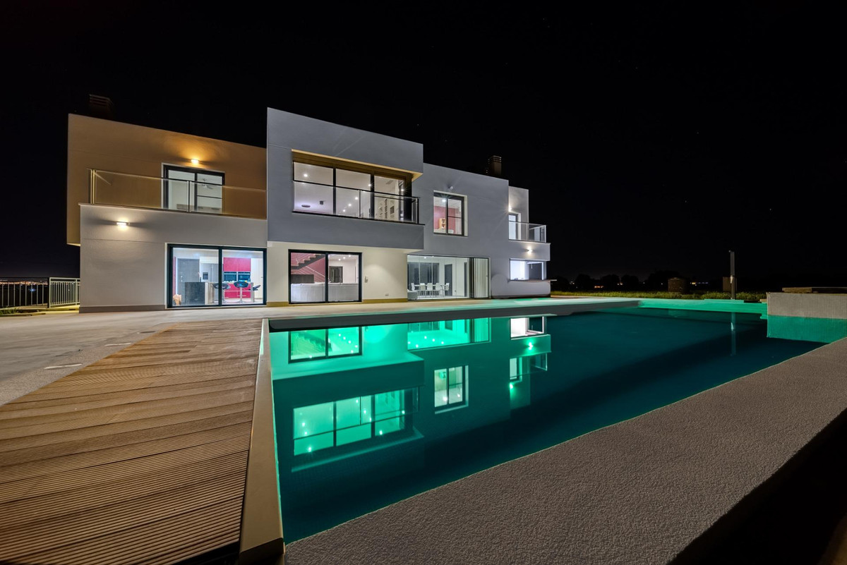 For sale - 5 Bedroom 4 Bathroom House - Detached Villa in San Fulgencio - La Marina  - Alicante