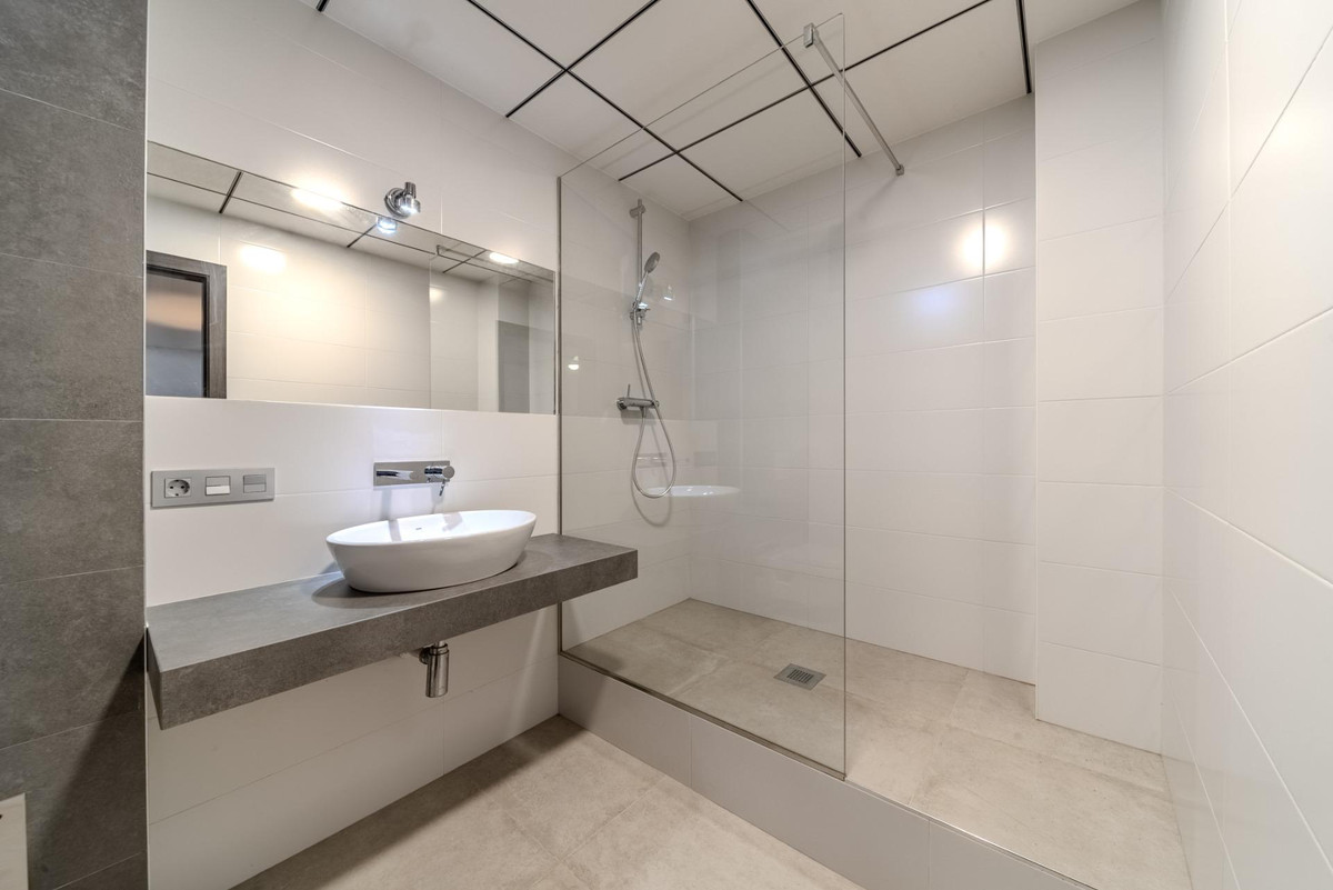 For sale - 5 Bedroom 4 Bathroom House - Detached Villa in San Fulgencio - La Marina  - Alicante