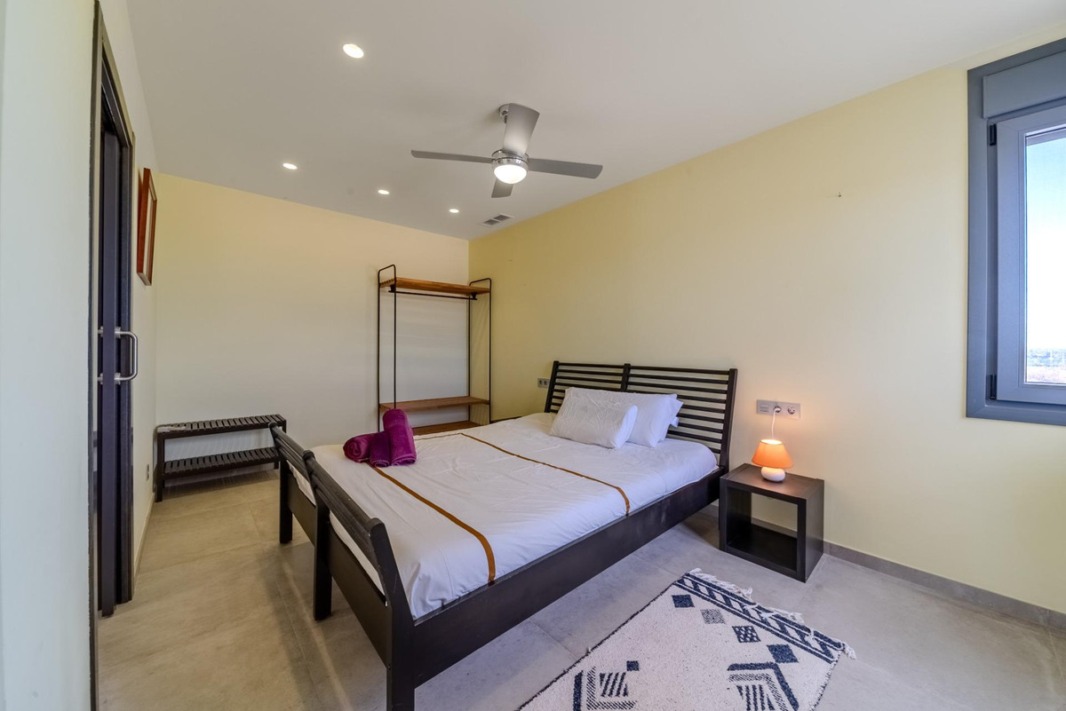 For sale - 5 Bedroom 4 Bathroom House - Detached Villa in San Fulgencio - La Marina  - Alicante