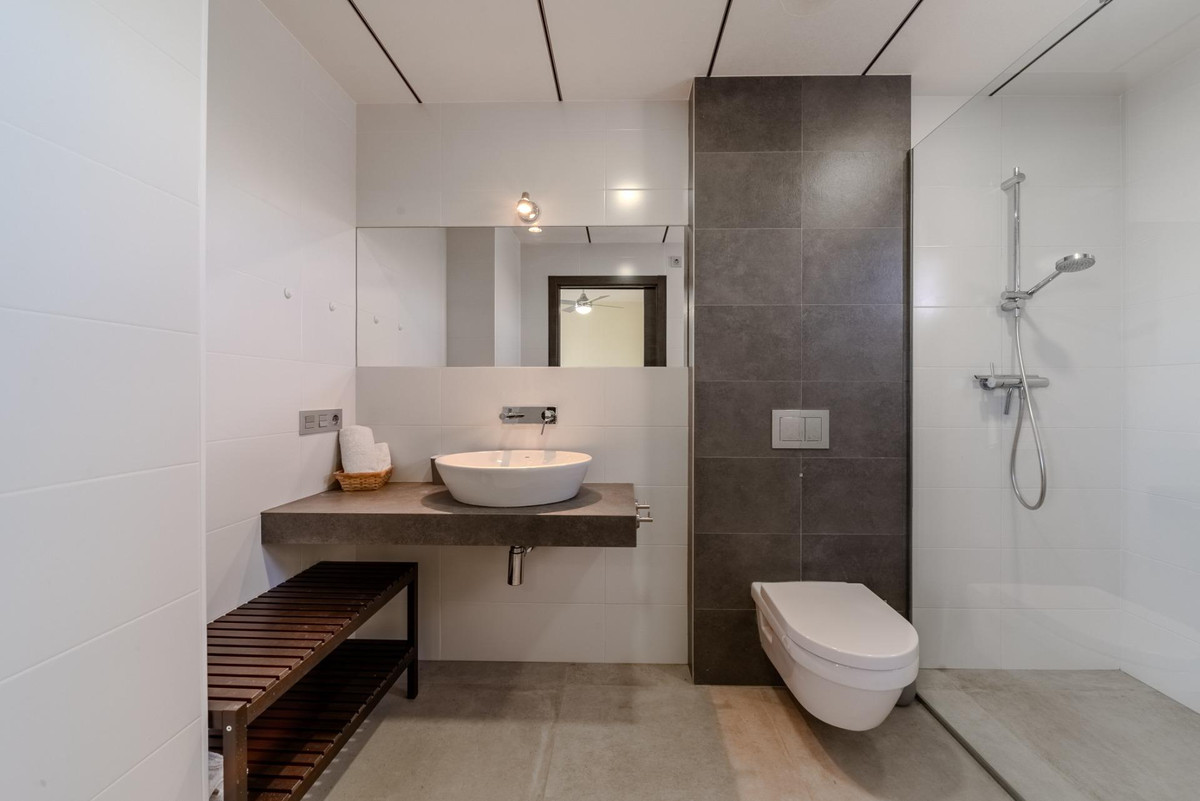 For sale - 5 Bedroom 4 Bathroom House - Detached Villa in San Fulgencio - La Marina  - Alicante