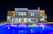 76-R5220427/76280, 5 Bedroom 4 Bathroom House - Detached Villa in San Fulgencio