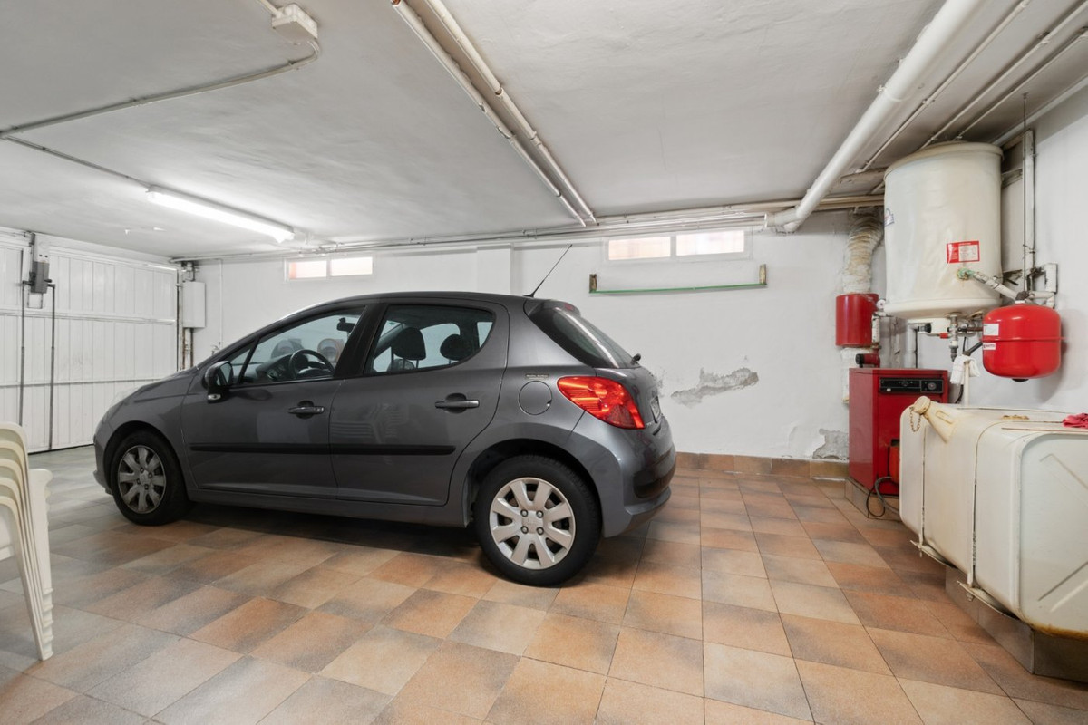 For sale - 5 Bedroom 3 Bathroom House - Detached Villa in Torrevieja - La Veleta  - Alicante