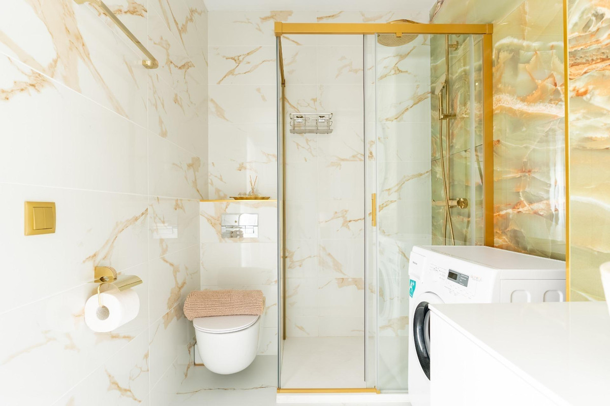 For sale - 4 Bedroom 3 Bathroom House - Townhouse in Orihuela - Punta Prima  - Alicante