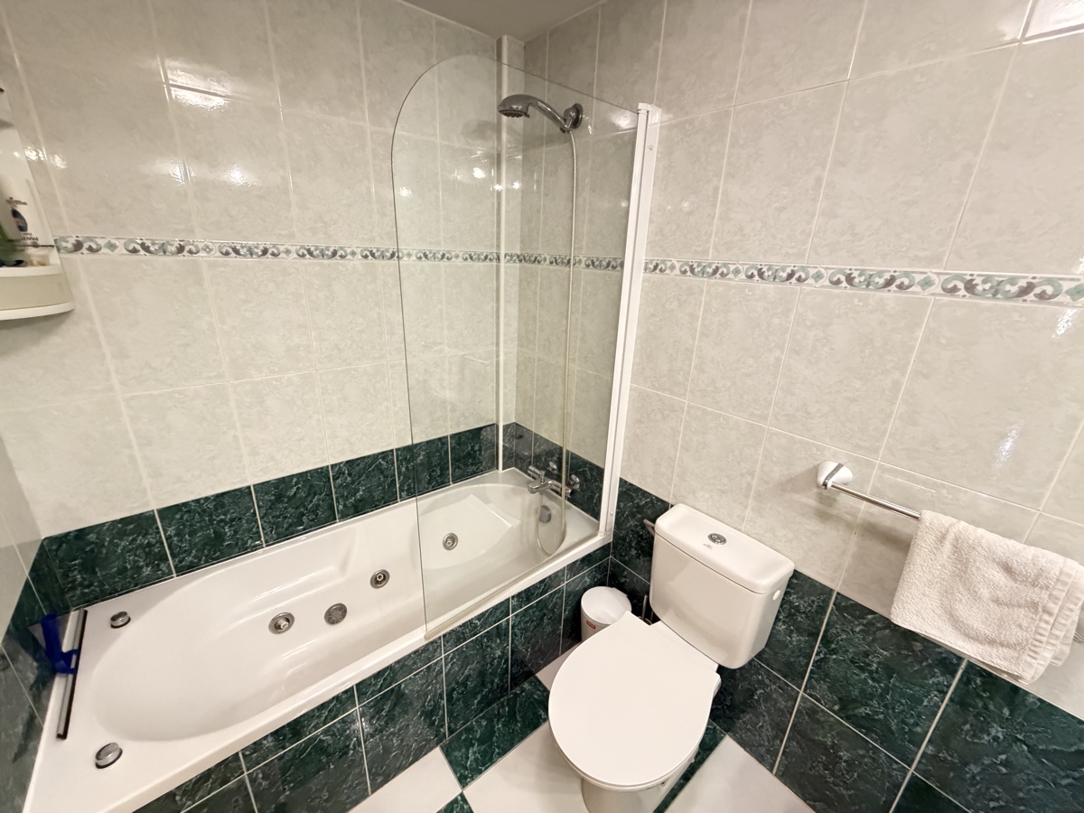 For sale - 2 Bedroom 1 Bathroom Apartment in La Zenia - , La Zenia, Alicante, Spain - Alicante