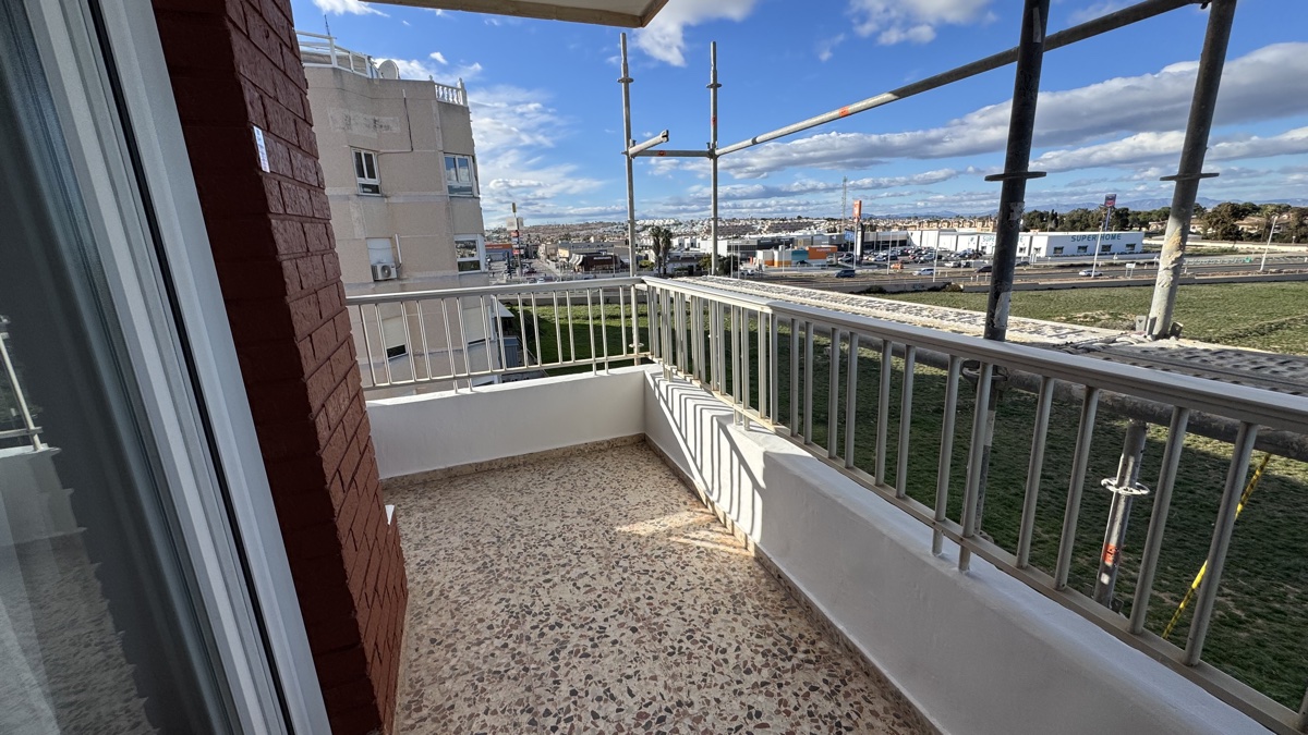 For sale - 2 Bedroom 1 Bathroom Apartment in Punta Prima - , Punta Prima, Alicante, Spain - Alicante