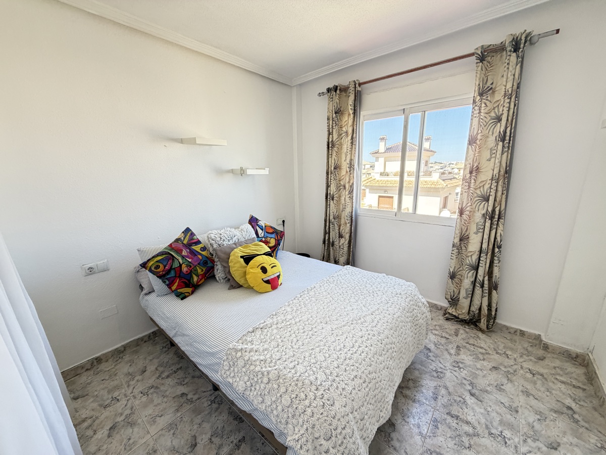 For sale - 3 Bedroom 2 Bathroom Apartment in La Zenia - , La Zenia, Alicante, Spain - Alicante