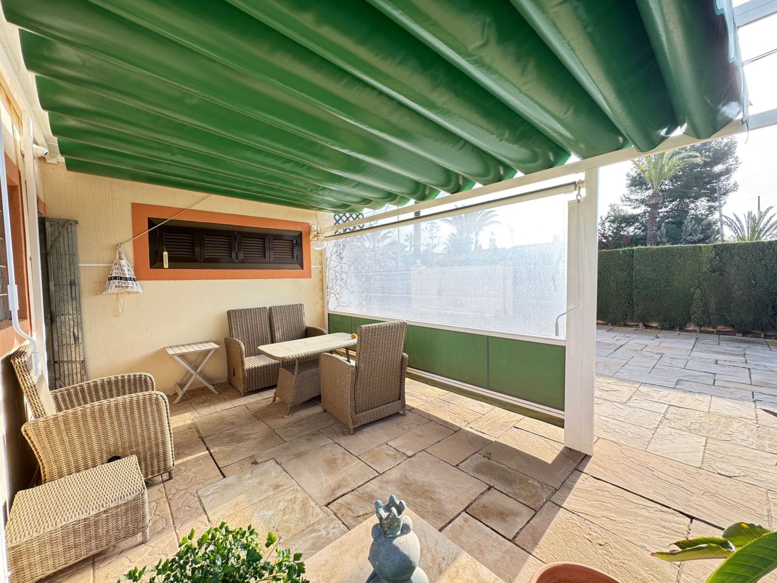 For sale - 3 Bedroom 2 Bathroom Villa in Cabo Roig - , Cabo Roig, Alicante, Spain - Alicante