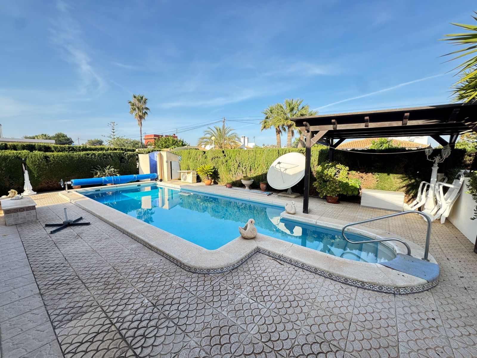 For sale - 3 Bedroom 2 Bathroom Villa in Cabo Roig - , Cabo Roig, Alicante, Spain - Alicante