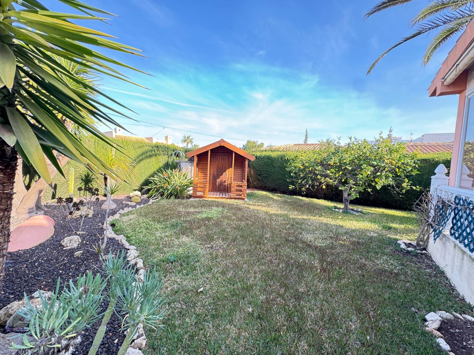 For sale - 3 Bedroom 2 Bathroom Villa in Cabo Roig - , Cabo Roig, Alicante, Spain - Alicante