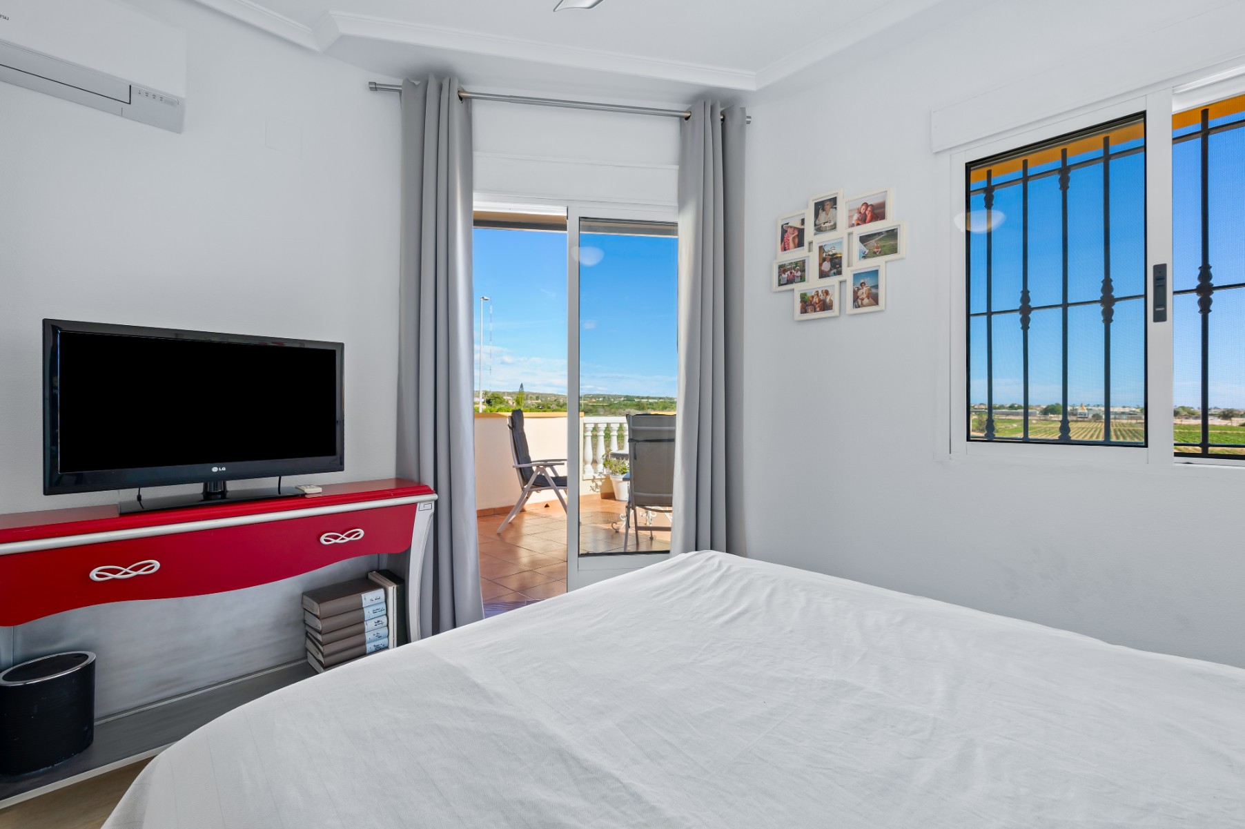 For sale - 3 Bedroom 2 Bathroom Villa in El Raso - El Raso  - Alicante