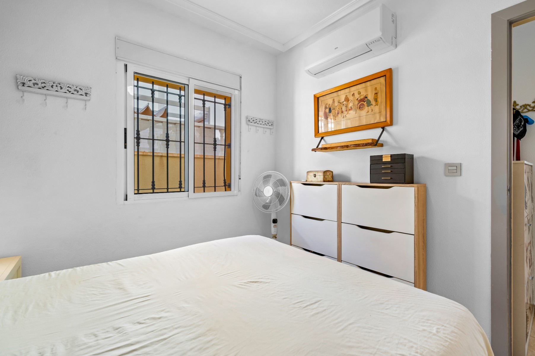 For sale - 3 Bedroom 2 Bathroom Villa in El Raso - El Raso  - Alicante