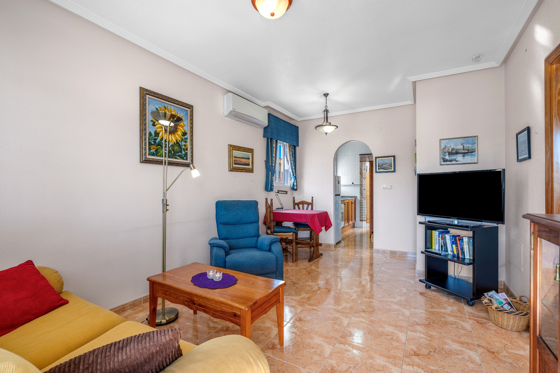 For sale - 2 Bedroom 1 Bathroom Penthouse Apartment in Torrevieja - Torrevieja  - Alicante