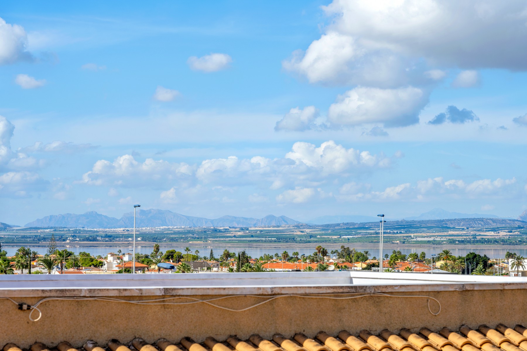 For sale - 2 Bedroom 1 Bathroom Penthouse Apartment in Torrevieja - Torrevieja  - Alicante