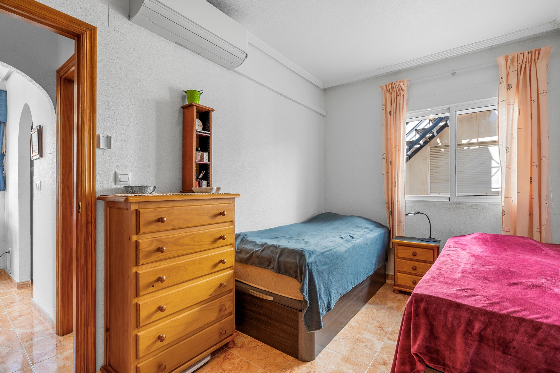 For sale - 2 Bedroom 1 Bathroom Penthouse Apartment in Torrevieja - Torrevieja  - Alicante