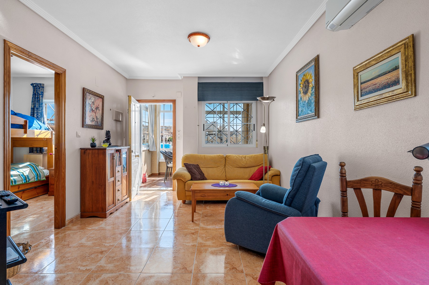 For sale - 2 Bedroom 1 Bathroom Penthouse Apartment in Torrevieja - Torrevieja  - Alicante