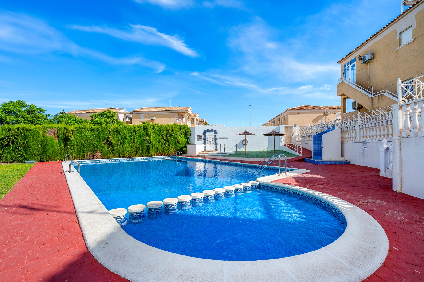 For sale - 2 Bedroom 1 Bathroom Penthouse Apartment in Torrevieja - Torrevieja  - Alicante