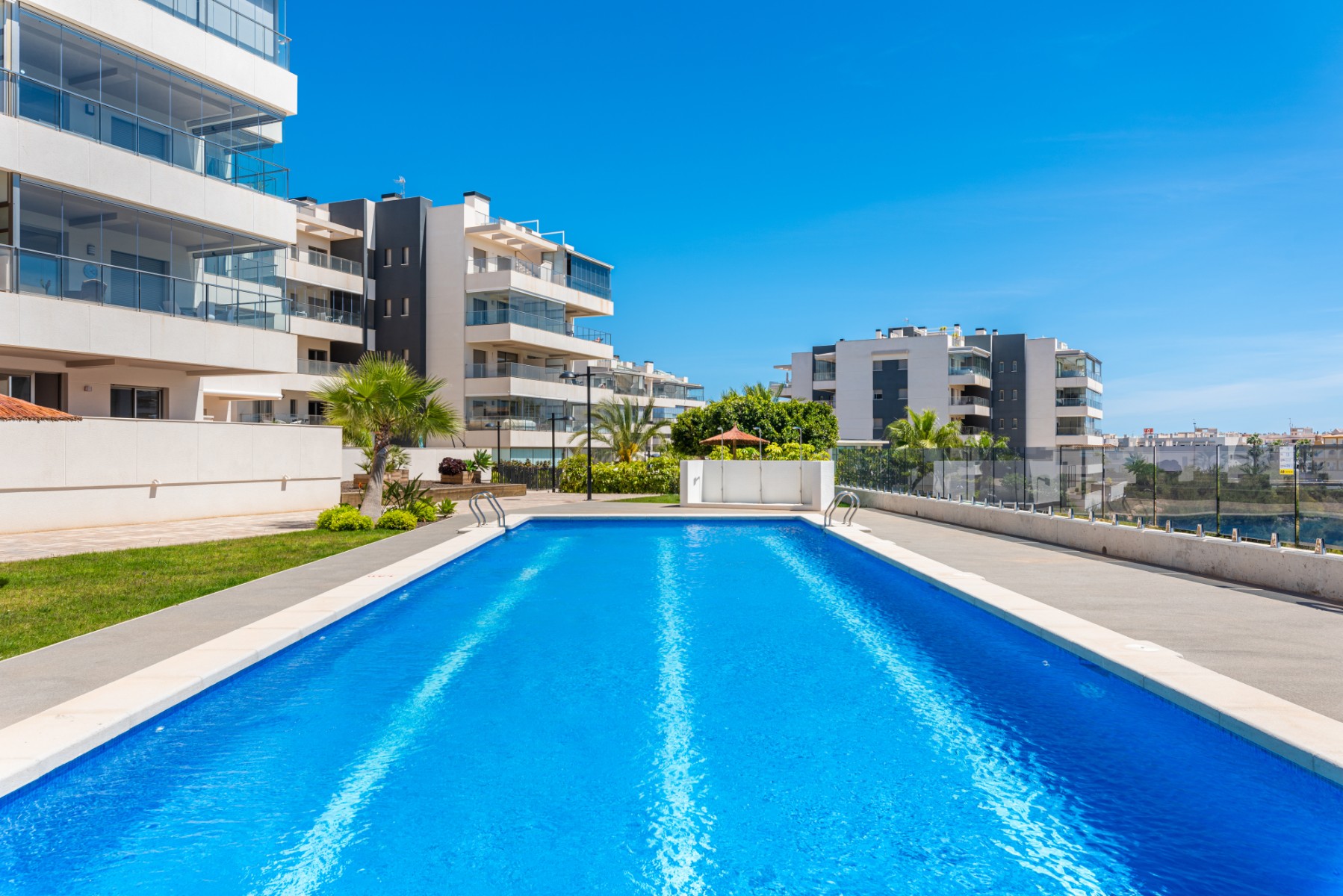 For sale - 3 Bedroom 2 Bathroom Apartment in Orihuela Costa - Los Dolses  - Alicante