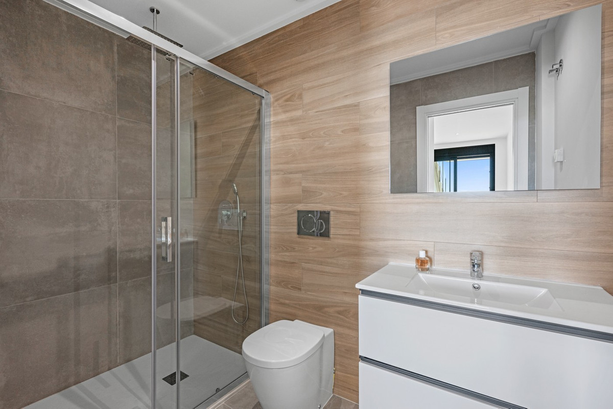 Sold - 2 Bedroom 2 Bathroom Apartment - Penthouse in Orihuela - Lomas De Campoamor  - Alicante